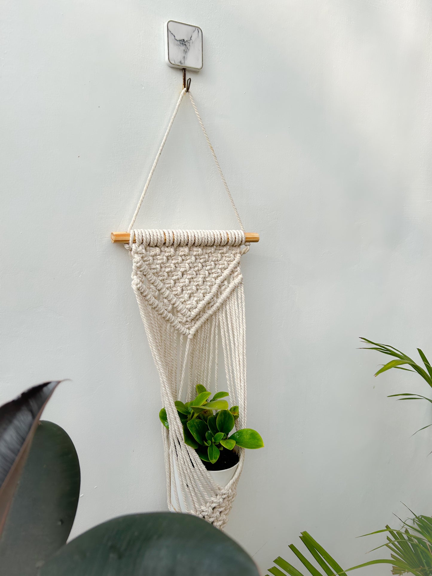 CG Homes MACRAME WALL HANGING WITH WOODEN SHELF