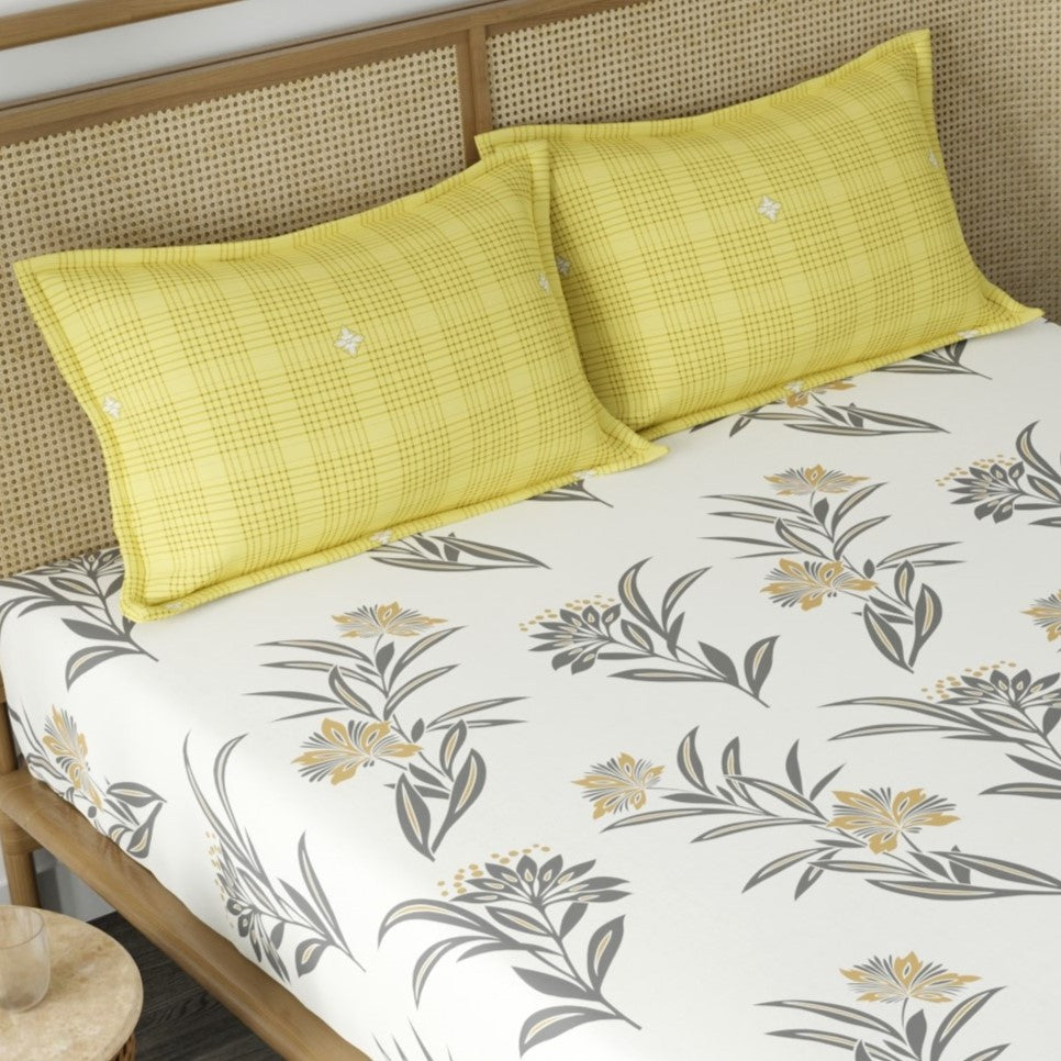 CHHAVI INDIA 210 TC Microfiber Printed King Size Bedsheet With Pillow Covers